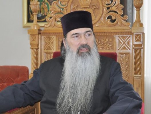 Delegaţie cu moaşte din Ucraina, întâmpinată de IPS Teodosie